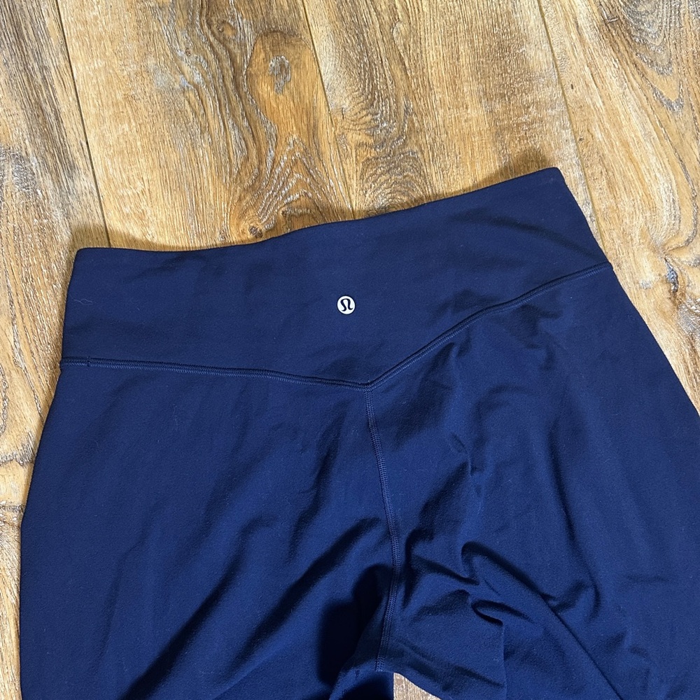Lululemon Navy Leggings relaxed jogger style women’s size 10 - Picture 5 of 9